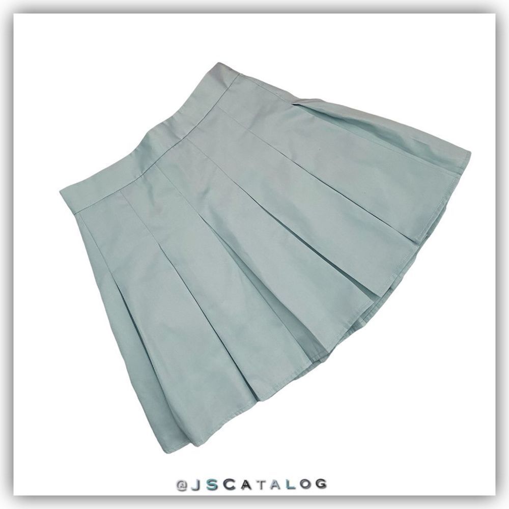 Forever 21 Light Blue Pleated High Waist Back Zipper Closure Lined Mini Skirt -